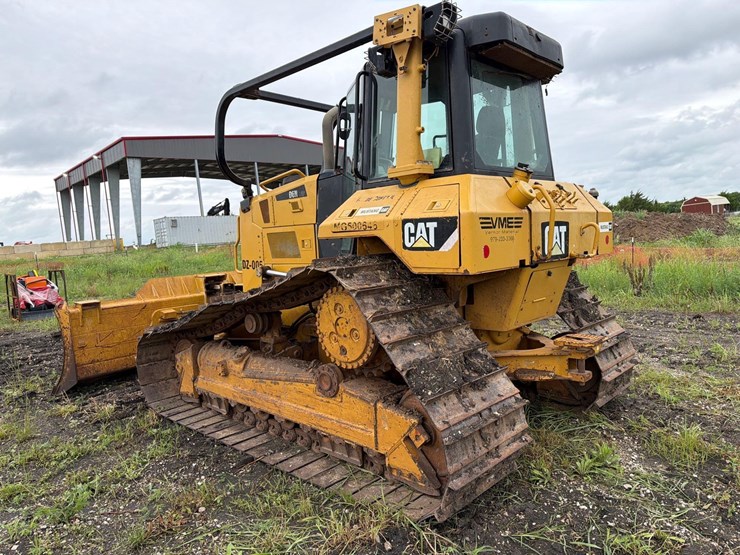 2016-caterpillar-d6n-lgp-image-6