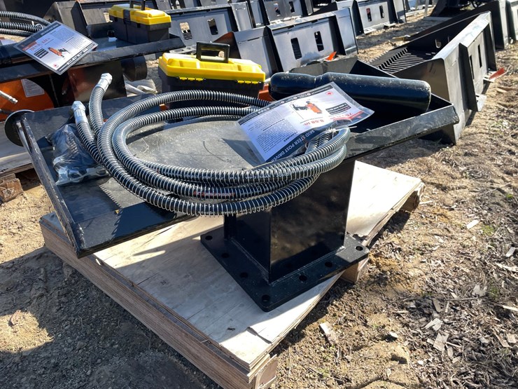 #2327-•-new-wolverine-skid-steer-post-driver-attachment-image-3