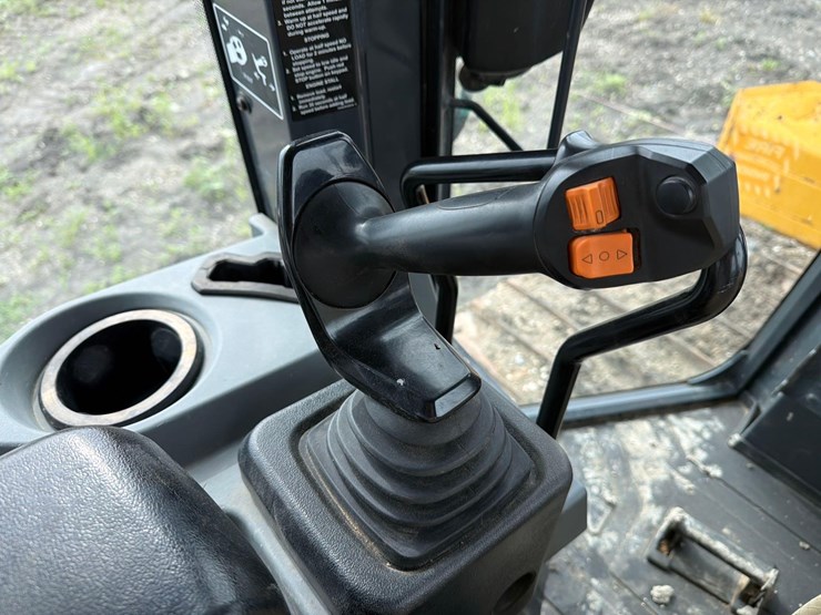 2024-deere-650-lgp-image-25