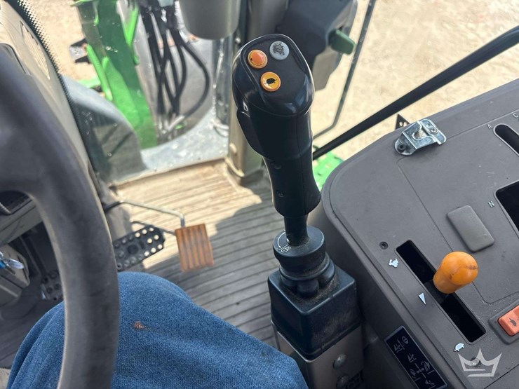 2017-john-deere-6145m-image-9