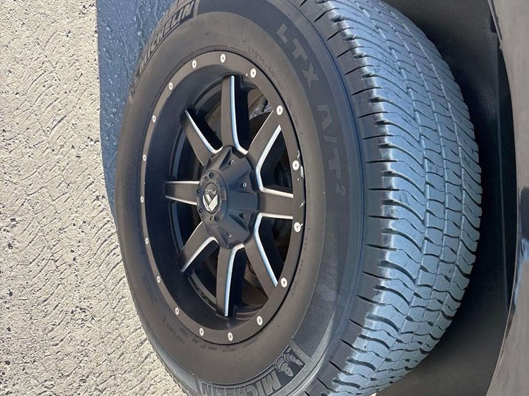 2011-dodge-ram-1500-image-23