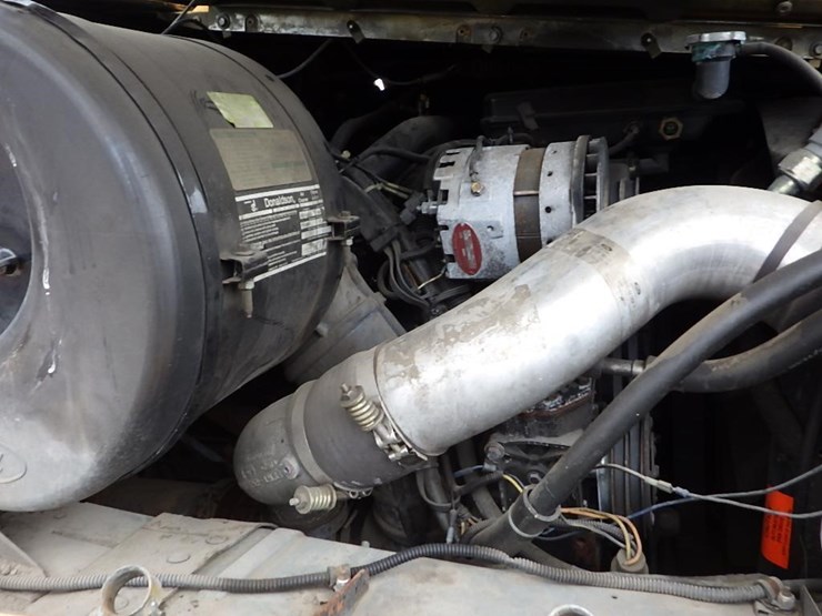 1995-ford-l9000-image-24