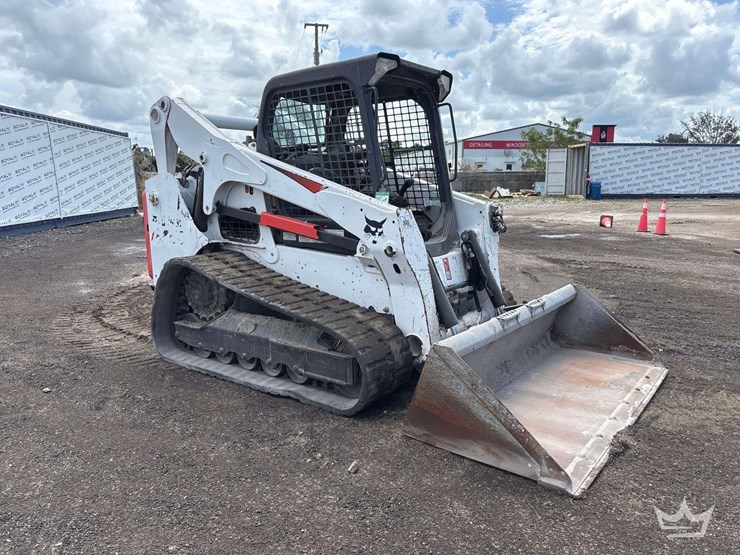 2021-bobcat-t740-image-3