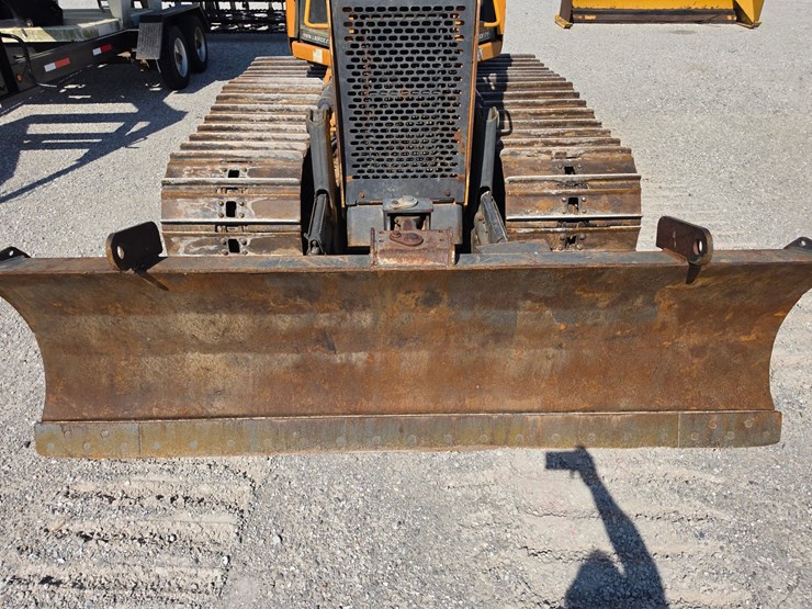 2014-case-850m-image-3