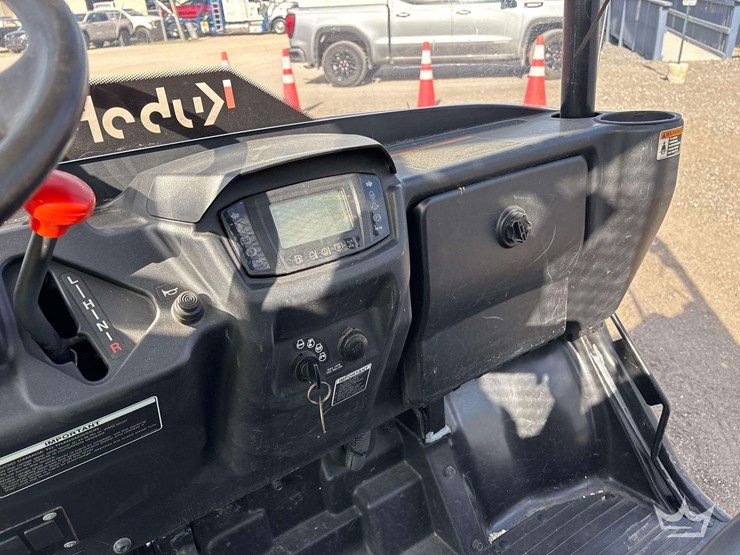 2018-kubota-rtv-x900-image-16