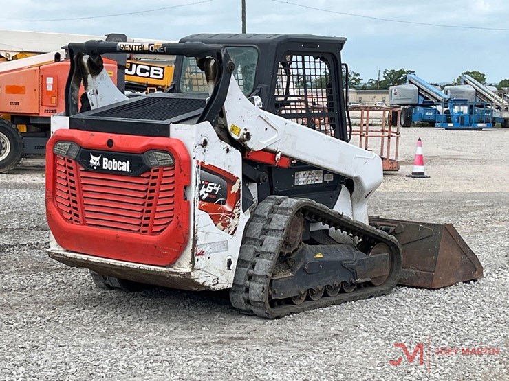 2022-bobcat-t64-image-3