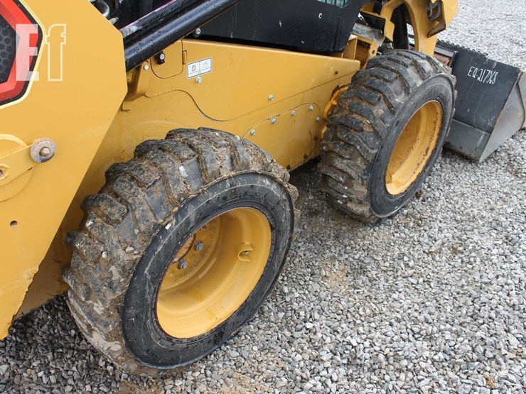 caterpillar-236d3-image-5