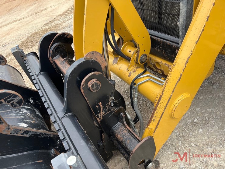 2021-caterpillar-420-xe-image-9