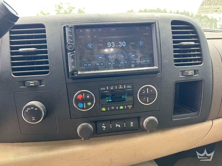 2013-chevrolet-silverado-1500-image-17