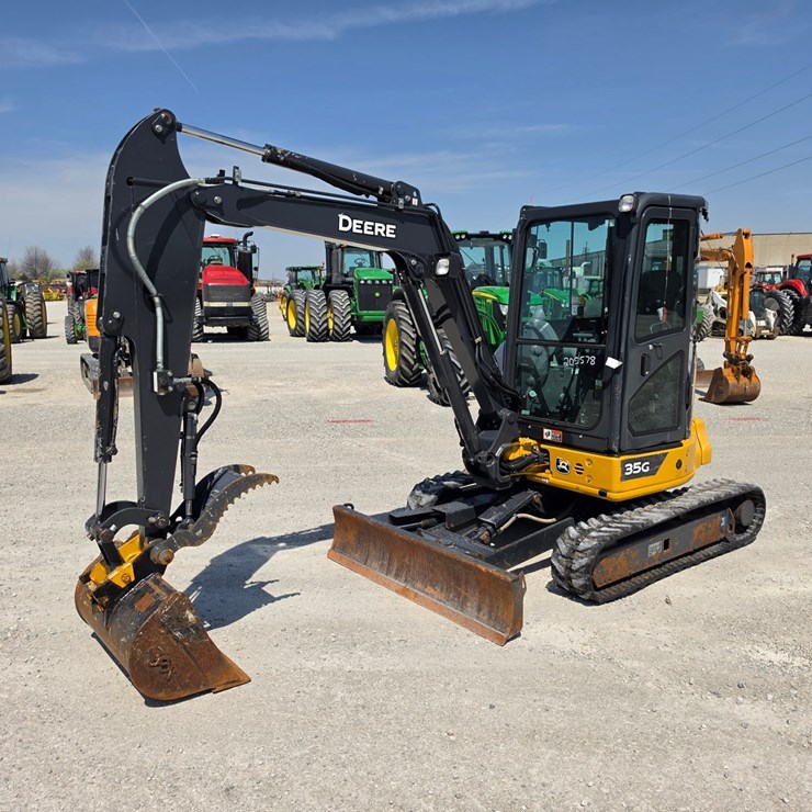 2022 DEERE 35G