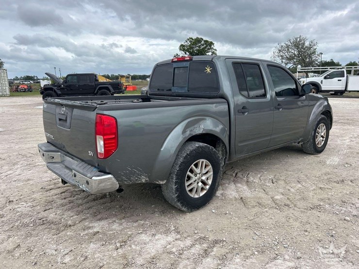2016-nissan-frontier-image-3