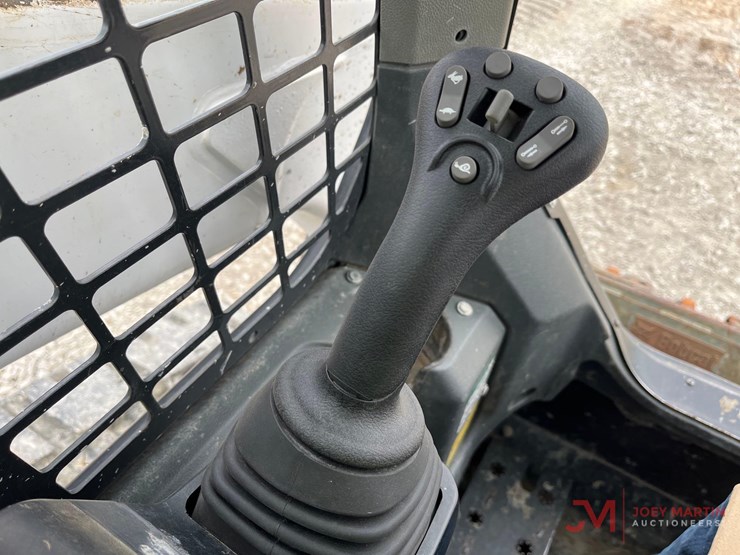 2020-bobcat-t76-image-11
