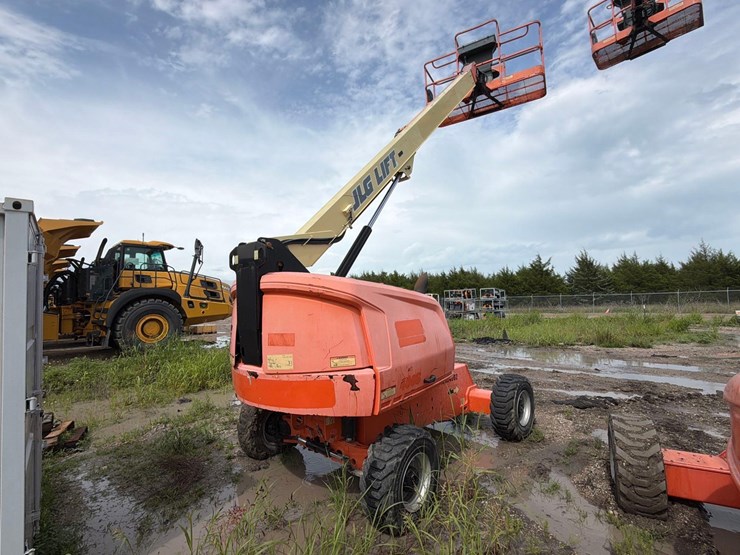 jlg-400s-image-4
