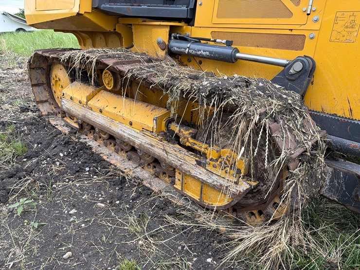2022-deere-450-lt-image-15