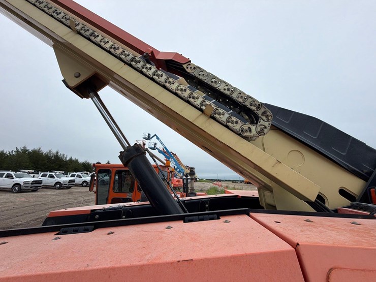 jlg-600s-image-17