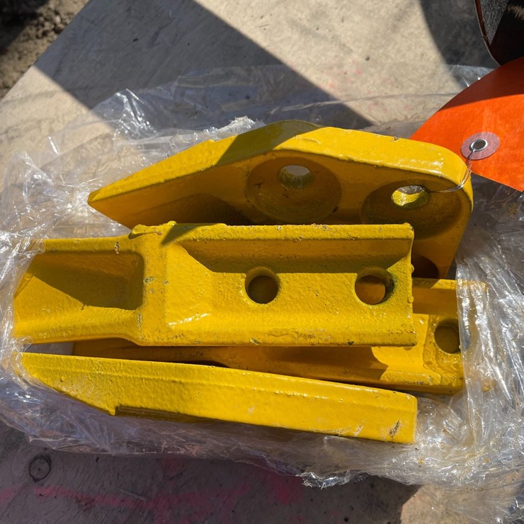 #2314 • New Mini Bucket/Side Teeth Kit