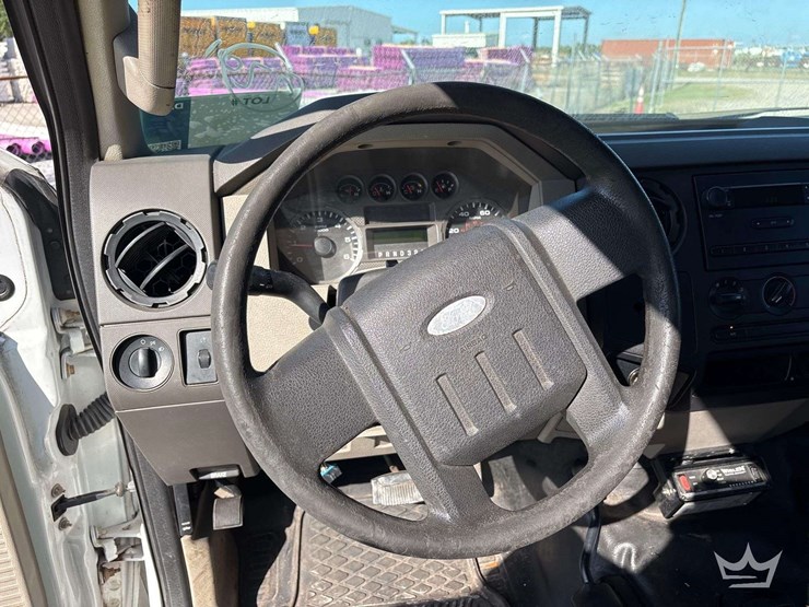 2008-ford-f250-image-14