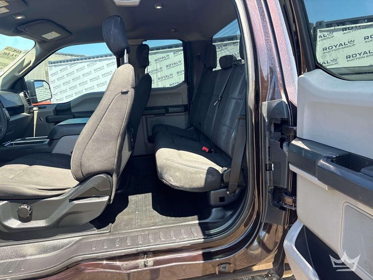 2018-ford-f150-image-16