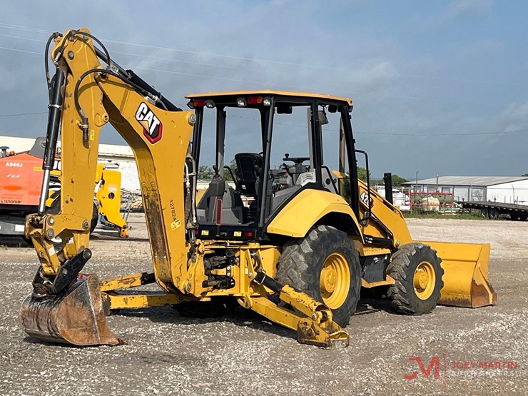 2022-caterpillar-420-image-2