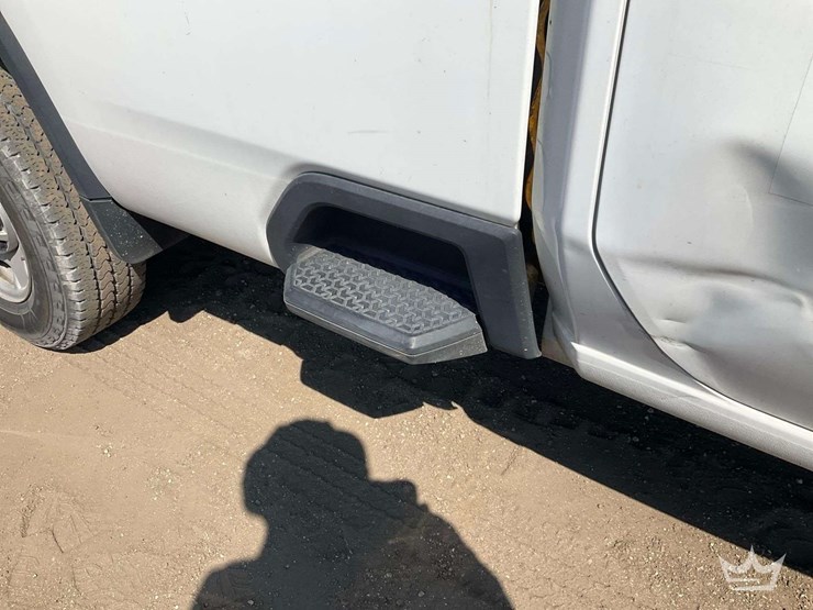 2020-chevrolet-silverado-2500-image-41