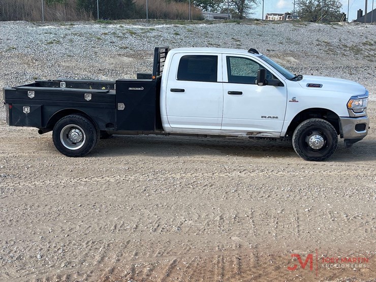 2019-ram-3500-hd-image-25