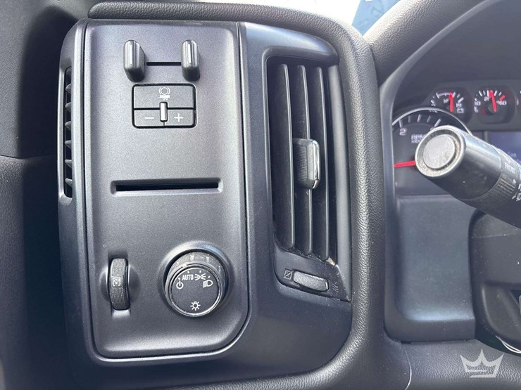 2018-gmc-sierra-2500hd-image-17