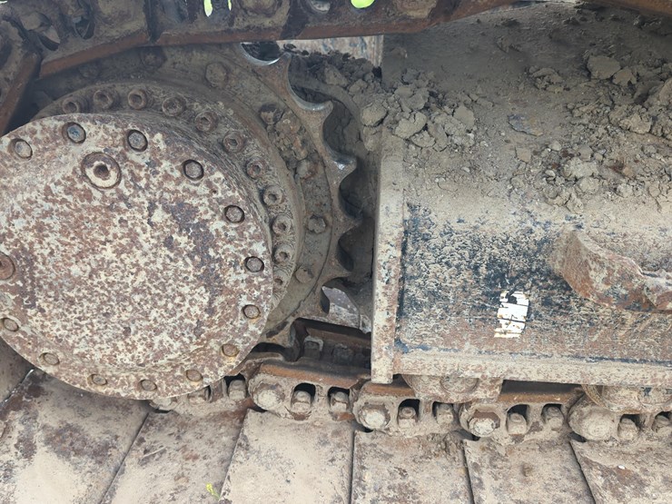 2019-caterpillar-320-image-13