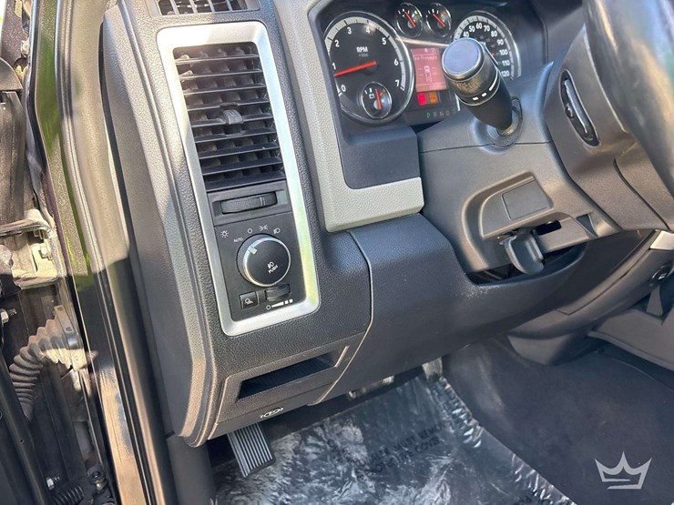 2011-dodge-ram-1500-image-14