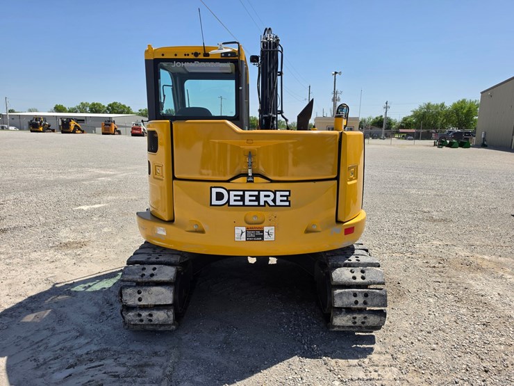 2018-deere-85g-image-12