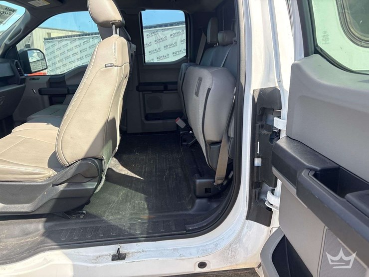 2016-ford-f150-image-15