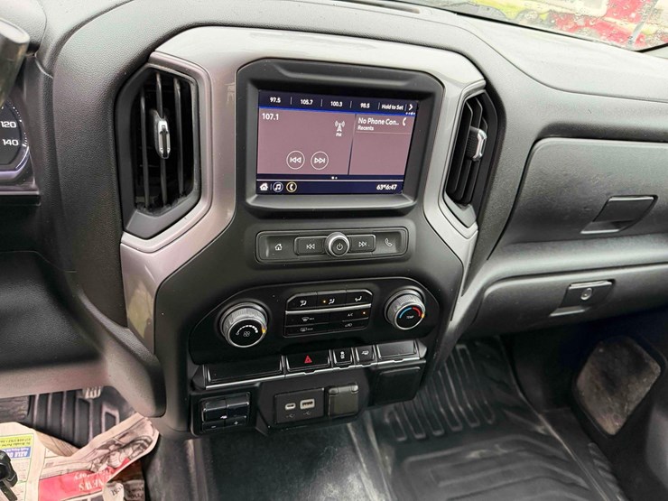 2022-chevrolet-3500-image-20