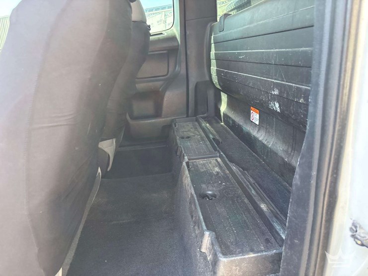 2018-toyota-tacoma-image-19