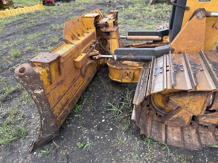 2021-caterpillar-d5-lgp-image-11