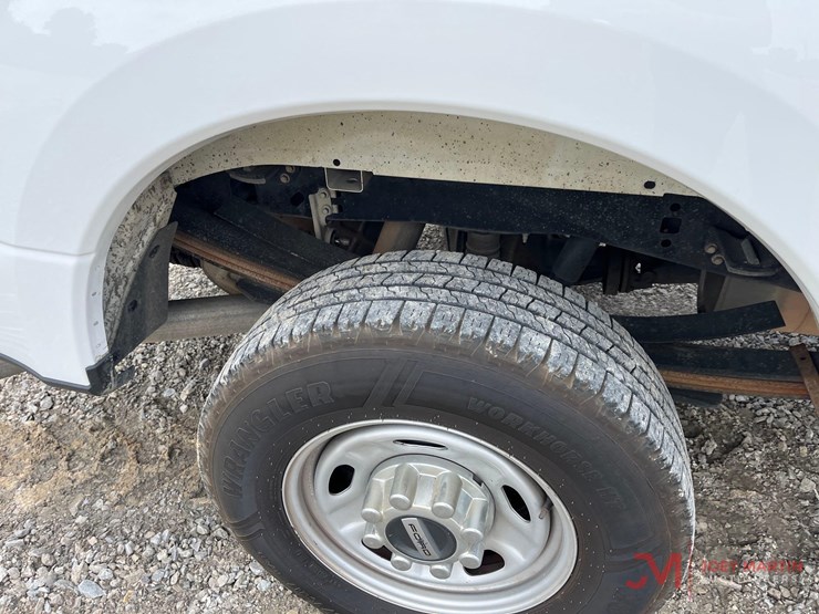 2019-ford-f350-sd-image-10