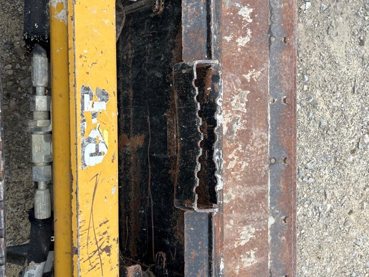 caterpillar-249d-image-7