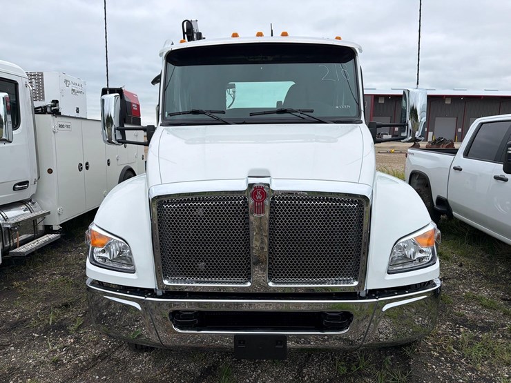 2026-kenworth-t280-image-6