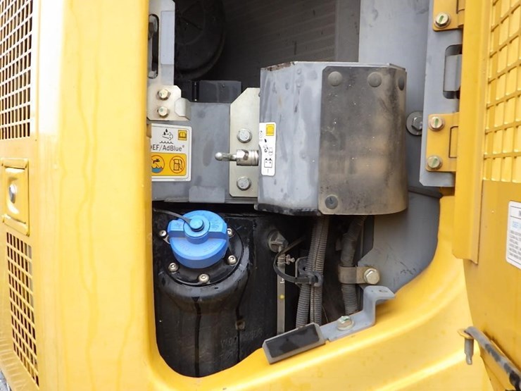 deere-135g-image-5