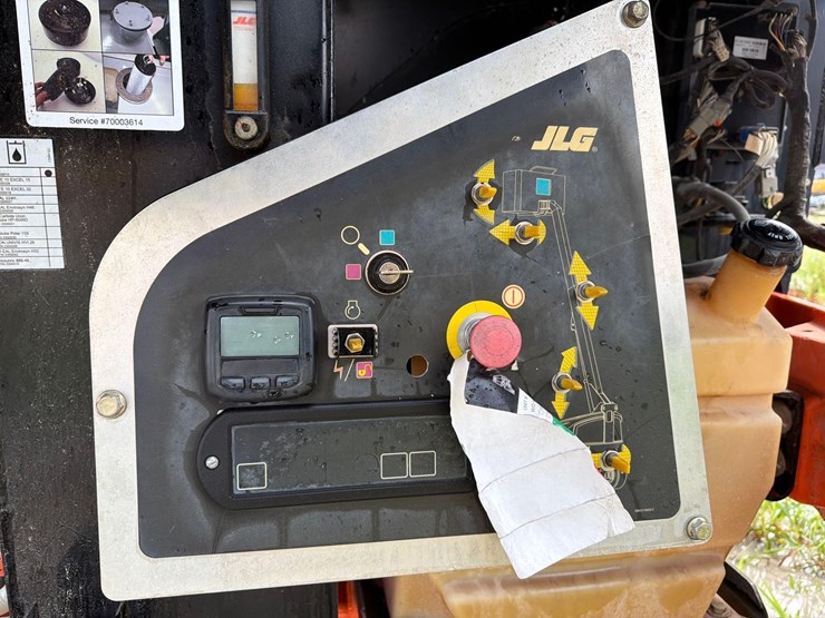 jlg-400s-image-9