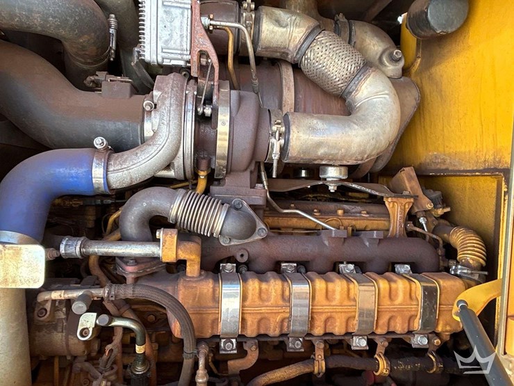 2013-deere-544k-image-8