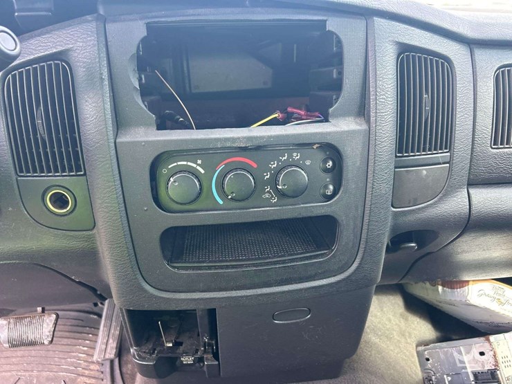 2003-dodge-ram-1500-image-18