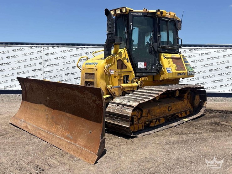 2018-komatsu-d51pxi-24-image-1