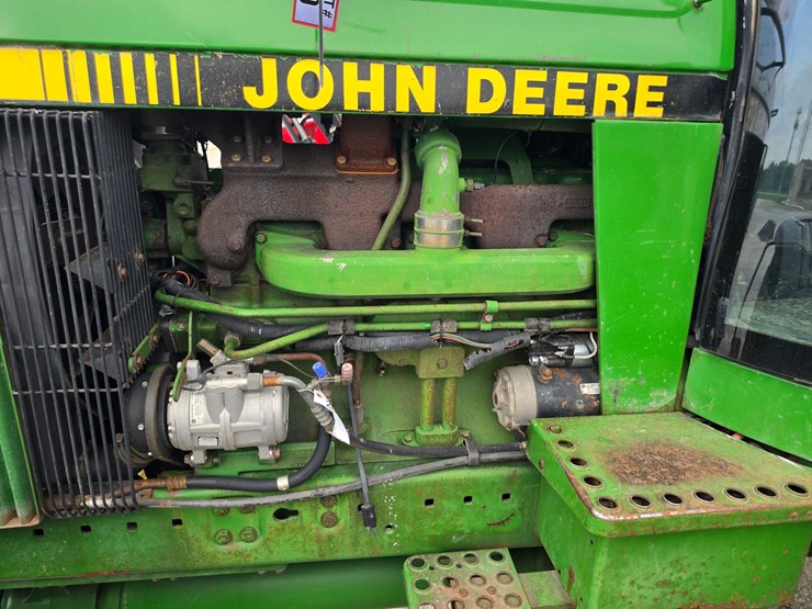 1989-john-deere-4455-image-4