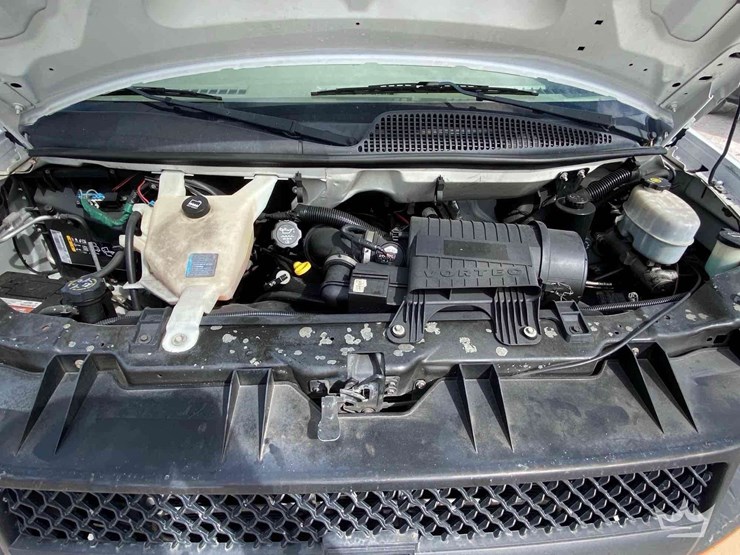 2011-chevrolet-express-2500-image-11