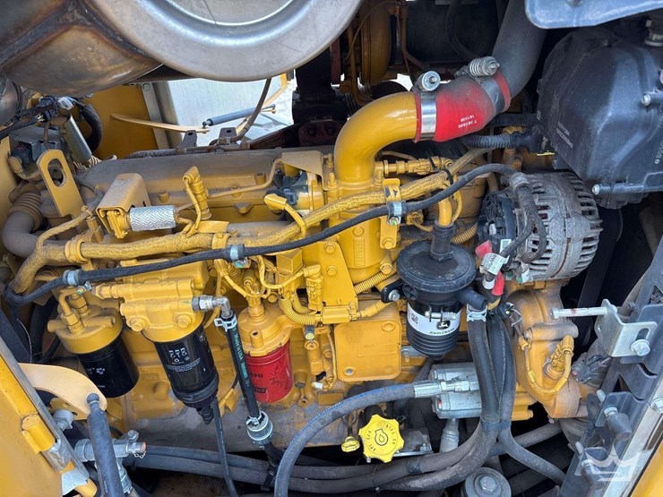 2019-deere-544l-image-28