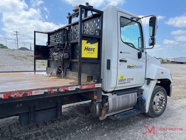 2018-hino-258alp-image-12