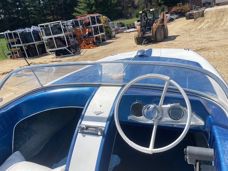 #2001-•-1965-glastron-14'-fiberglass-boat-(sells-with-bill-of-sale-only)-image-29