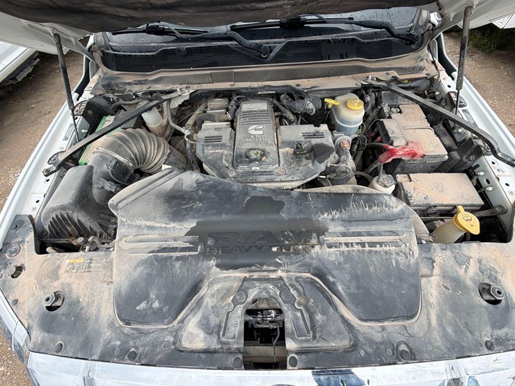 2022-dodge-3500-image-30