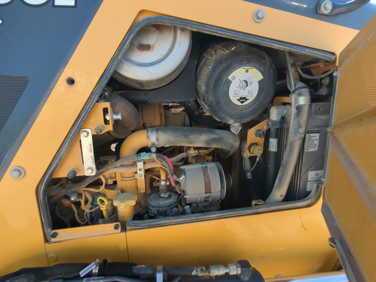 2022-deere-700l-xlt-image-18