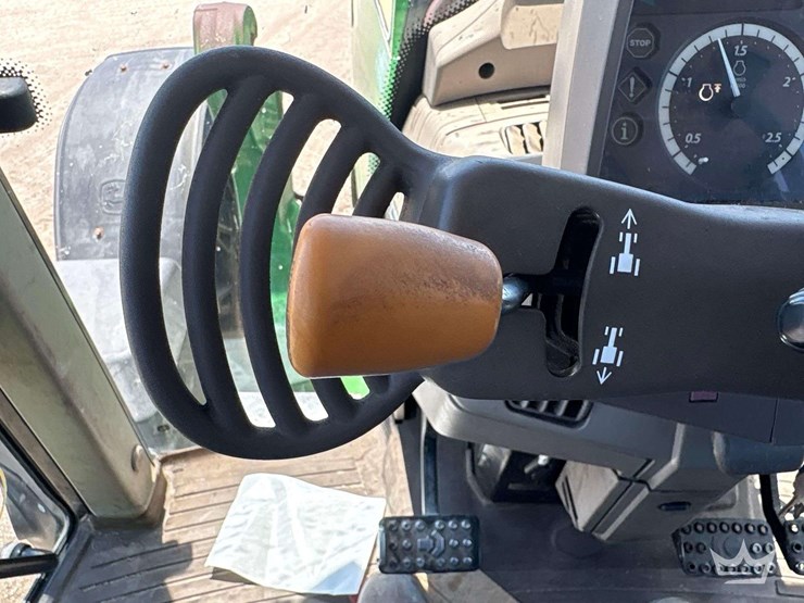 2017-john-deere-6145m-image-14