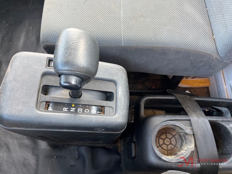 2017-hino-258alp-image-15
